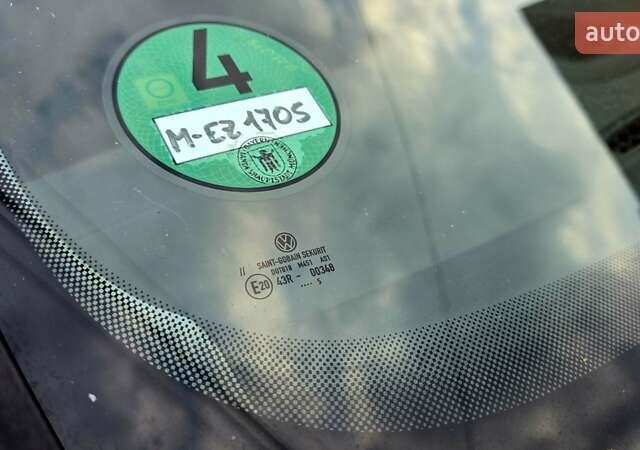 Черный Фольксваген Гольф, объемом двигателя 1.6 л и пробегом 210 тыс. км за 7299 $, фото 33 на Automoto.ua