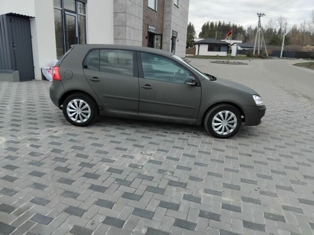 Черный Фольксваген Гольф, объемом двигателя 1.9 л и пробегом 200 тыс. км за 1750 $, фото 14 на Automoto.ua