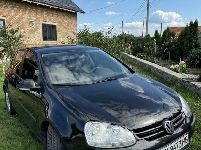 Черный Фольксваген Гольф, объемом двигателя 2 л и пробегом 300 тыс. км за 7950 $, фото 2 на Automoto.ua