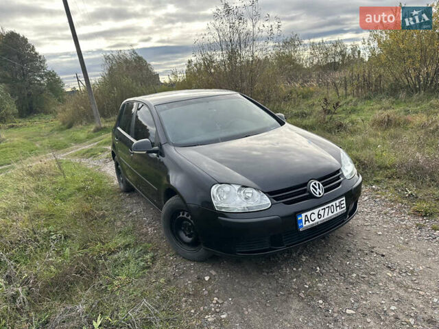 Черный Фольксваген Гольф, объемом двигателя 1.39 л и пробегом 121 тыс. км за 5150 $, фото 18 на Automoto.ua