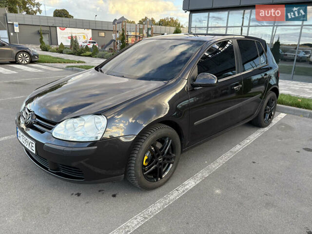 Черный Фольксваген Гольф, объемом двигателя 1.6 л и пробегом 216 тыс. км за 6100 $, фото 9 на Automoto.ua
