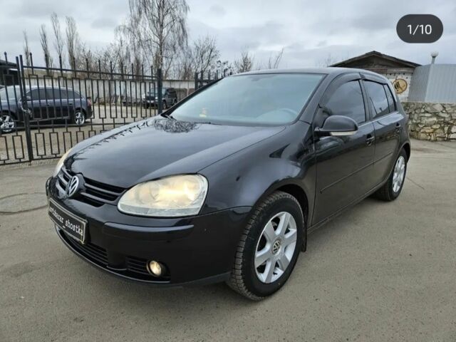 Черный Фольксваген Гольф, объемом двигателя 1.6 л и пробегом 280 тыс. км за 5900 $, фото 1 на Automoto.ua