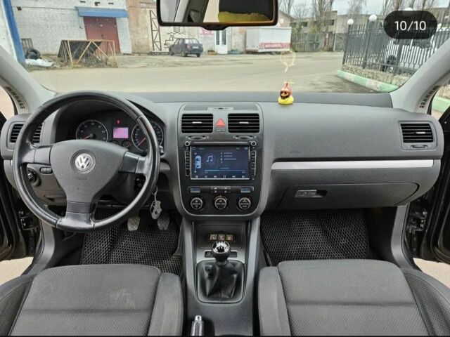 Черный Фольксваген Гольф, объемом двигателя 1.6 л и пробегом 280 тыс. км за 5900 $, фото 3 на Automoto.ua