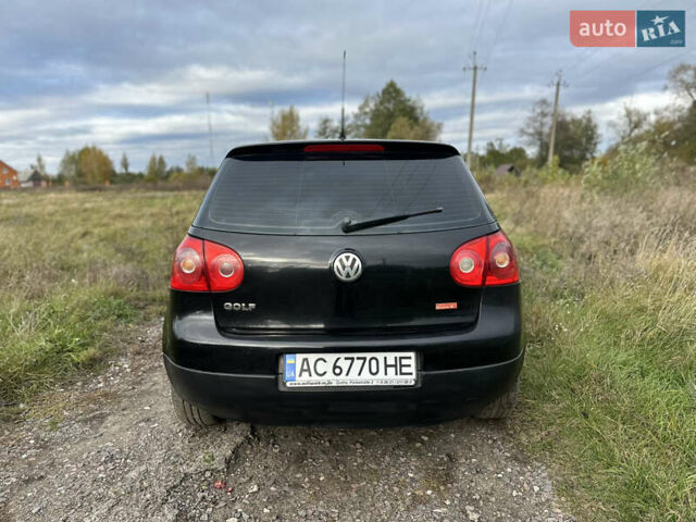 Черный Фольксваген Гольф, объемом двигателя 1.39 л и пробегом 121 тыс. км за 5150 $, фото 12 на Automoto.ua