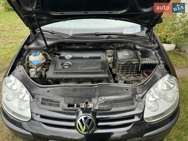 Черный Фольксваген Гольф, объемом двигателя 1.39 л и пробегом 121 тыс. км за 5150 $, фото 27 на Automoto.ua