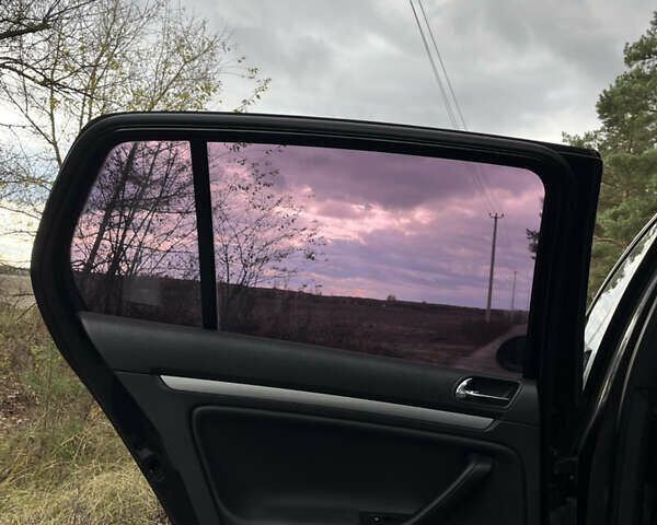 Черный Фольксваген Гольф, объемом двигателя 2 л и пробегом 330 тыс. км за 5700 $, фото 24 на Automoto.ua