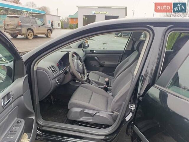 Чорний Фольксваген Гольф, об'ємом двигуна 1.4 л та пробігом 257 тис. км за 4800 $, фото 12 на Automoto.ua