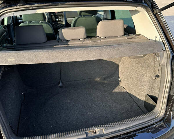 Черный Фольксваген Гольф, объемом двигателя 1.6 л и пробегом 192 тыс. км за 6000 $, фото 10 на Automoto.ua