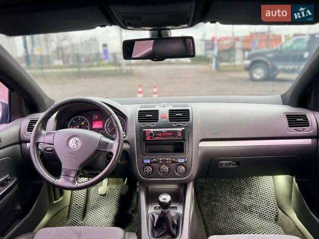 Чорний Фольксваген Гольф, об'ємом двигуна 1.97 л та пробігом 391 тис. км за 5800 $, фото 19 на Automoto.ua