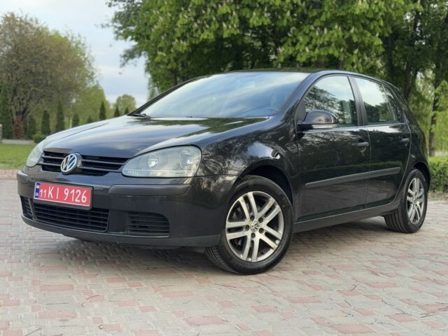 Черный Фольксваген Гольф, объемом двигателя 1.6 л и пробегом 246 тыс. км за 5950 $, фото 1 на Automoto.ua