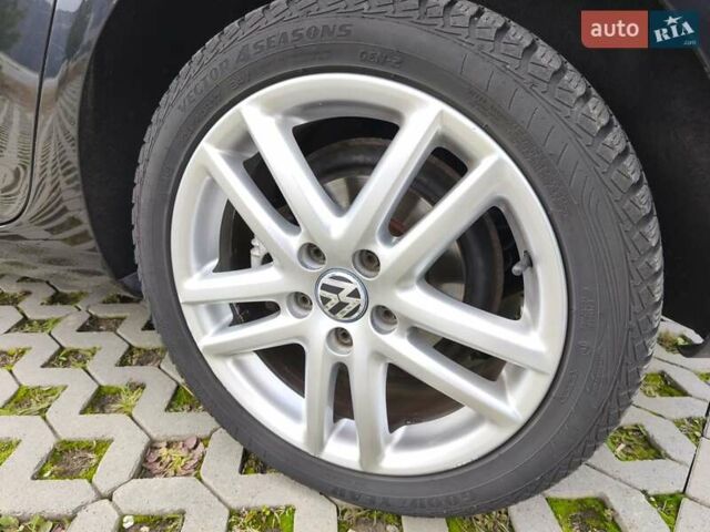 Фольксваген Гольф 2006 в Хмельницком на Automoto.ua Черный Фольксваген Гольф, объемом двигателя 1.6 л и пробегом 247 тыс. км за 6400 $, фото 5 на Automoto.ua