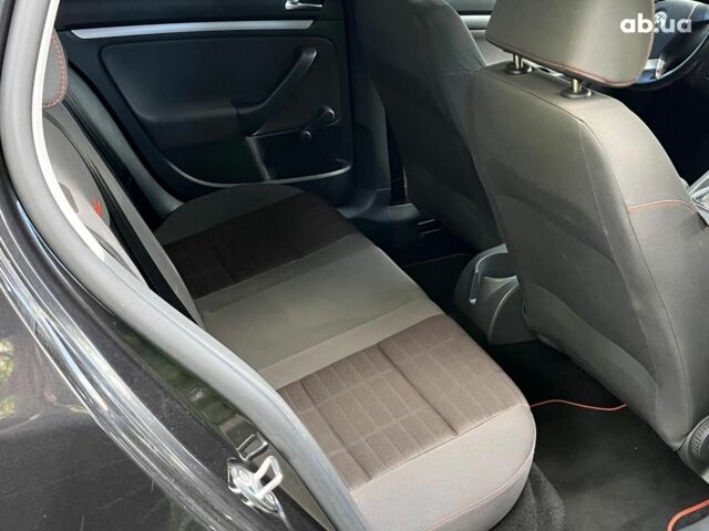 Чорний Фольксваген Гольф, об'ємом двигуна 1.6 л та пробігом 255 тис. км за 4990 $, фото 26 на Automoto.ua