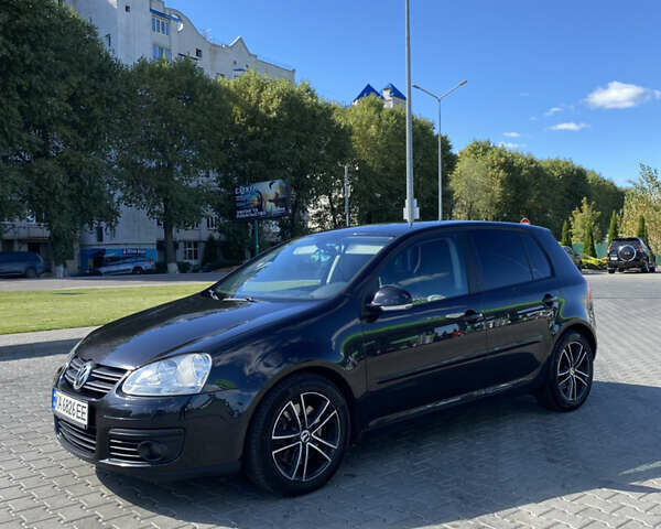 Чорний Фольксваген Гольф, об'ємом двигуна 1.39 л та пробігом 280 тис. км за 5999 $, фото 1 на Automoto.ua