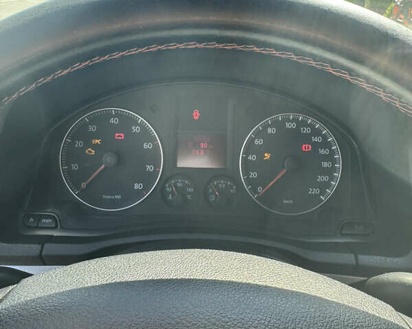 Чорний Фольксваген Гольф, об'ємом двигуна 1.39 л та пробігом 230 тис. км за 5950 $, фото 12 на Automoto.ua