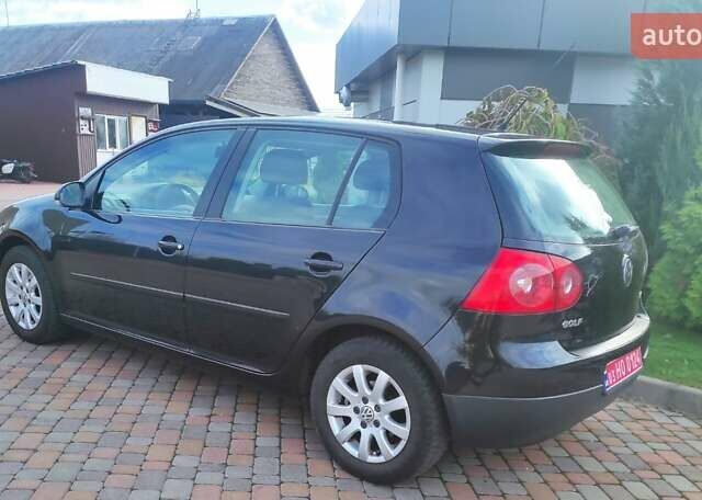 Черный Фольксваген Гольф, объемом двигателя 1.6 л и пробегом 188 тыс. км за 5500 $, фото 29 на Automoto.ua