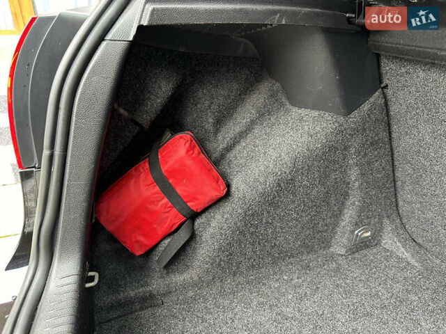 Черный Фольксваген Гольф, объемом двигателя 1.4 л и пробегом 187 тыс. км за 6500 $, фото 46 на Automoto.ua