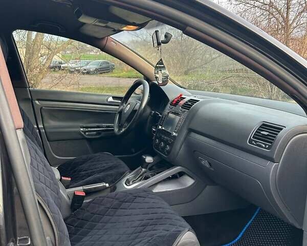 Черный Фольксваген Гольф, объемом двигателя 1.6 л и пробегом 196 тыс. км за 6500 $, фото 3 на Automoto.ua