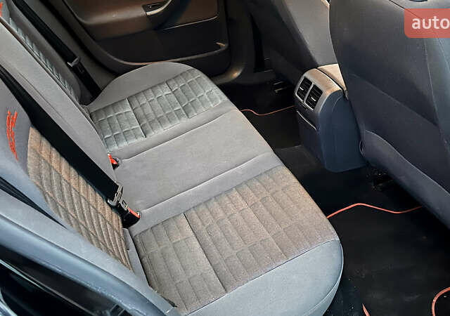 Чорний Фольксваген Гольф, об'ємом двигуна 1.4 л та пробігом 244 тис. км за 5550 $, фото 15 на Automoto.ua