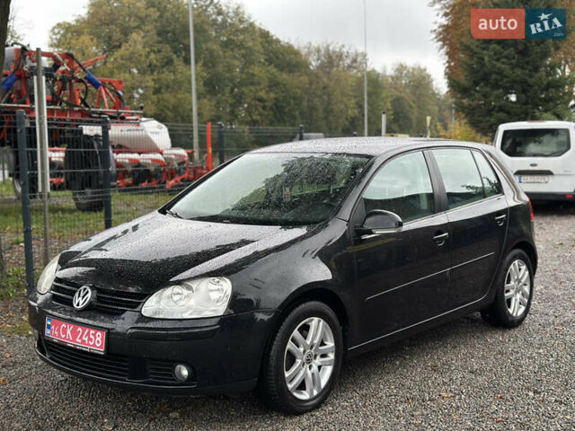 Черный Фольксваген Гольф, объемом двигателя 1.6 л и пробегом 221 тыс. км за 6600 $, фото 8 на Automoto.ua