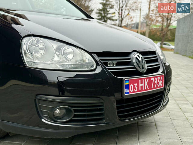 Чорний Фольксваген Гольф, об'ємом двигуна 1.4 л та пробігом 142 тис. км за 7799 $, фото 11 на Automoto.ua