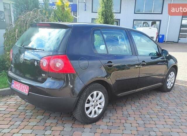 Черный Фольксваген Гольф, объемом двигателя 1.6 л и пробегом 188 тыс. км за 5500 $, фото 1 на Automoto.ua