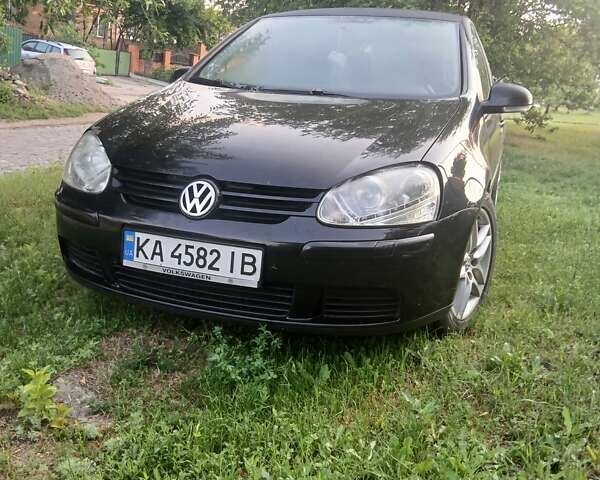 Черный Фольксваген Гольф, объемом двигателя 1.6 л и пробегом 311 тыс. км за 4300 $, фото 5 на Automoto.ua