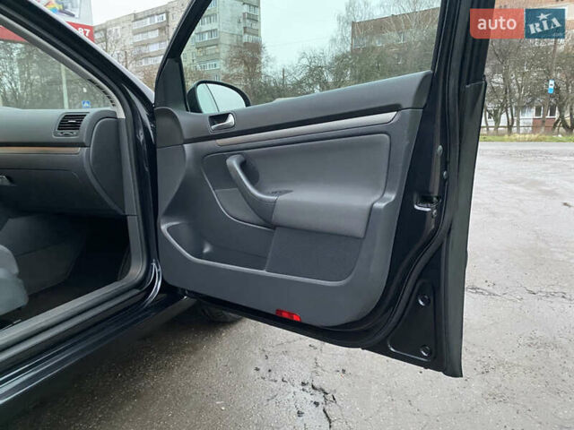 Чорний Фольксваген Гольф, об'ємом двигуна 1.6 л та пробігом 233 тис. км за 6800 $, фото 17 на Automoto.ua