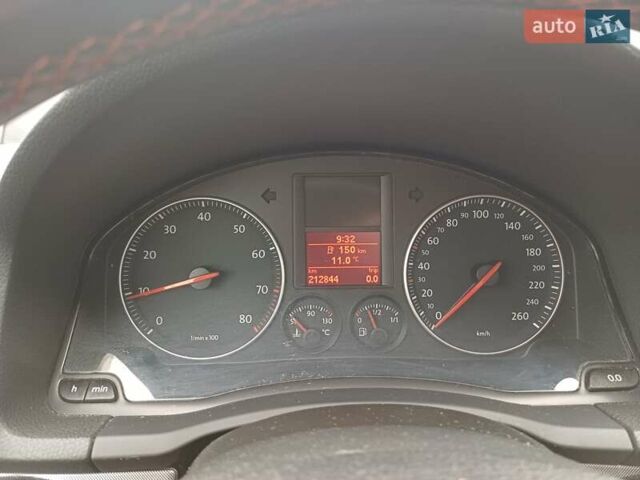 Чорний Фольксваген Гольф, об'ємом двигуна 1.6 л та пробігом 212 тис. км за 5900 $, фото 27 на Automoto.ua