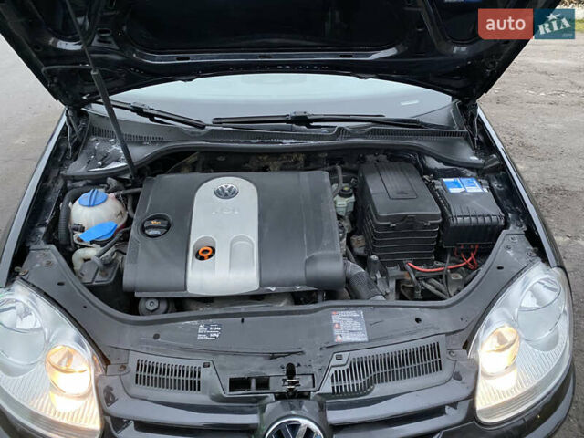 Чорний Фольксваген Гольф, об'ємом двигуна 1.6 л та пробігом 233 тис. км за 6800 $, фото 38 на Automoto.ua