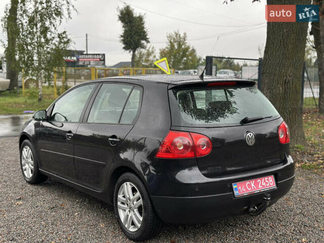 Черный Фольксваген Гольф, объемом двигателя 1.6 л и пробегом 221 тыс. км за 6600 $, фото 11 на Automoto.ua