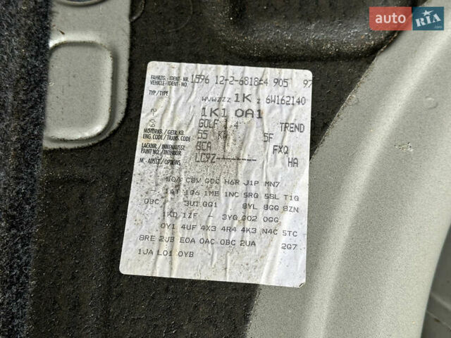 Черный Фольксваген Гольф, объемом двигателя 1.4 л и пробегом 187 тыс. км за 6500 $, фото 44 на Automoto.ua