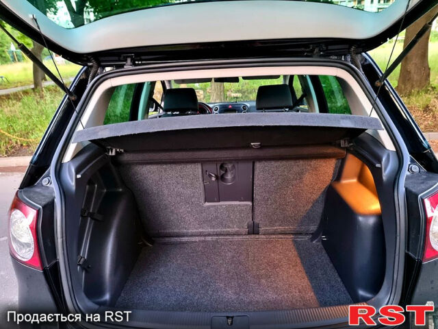 Чорний Фольксваген Гольф, об'ємом двигуна 1.4 л та пробігом 206 тис. км за 6499 $, фото 10 на Automoto.ua