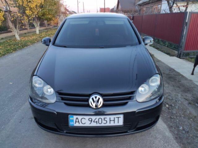 Черный Фольксваген Гольф, объемом двигателя 1.6 л и пробегом 250 тыс. км за 7500 $, фото 2 на Automoto.ua