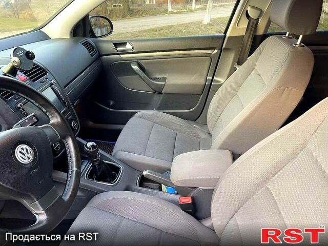 Черный Фольксваген Гольф, объемом двигателя 2 л и пробегом 233 тыс. км за 6200 $, фото 8 на Automoto.ua