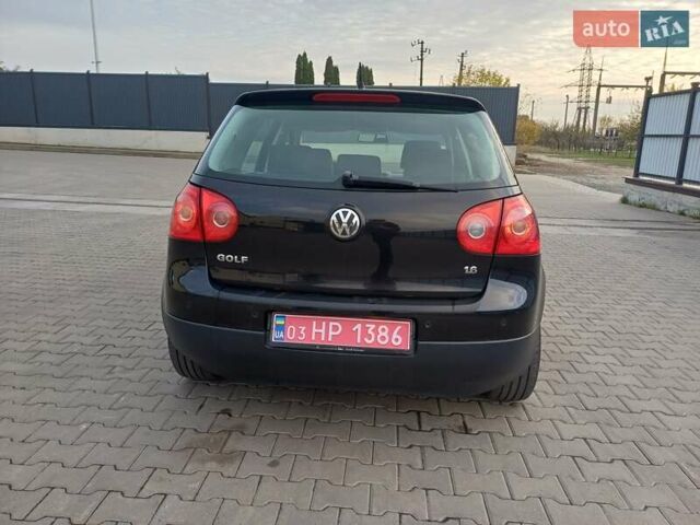 Чорний Фольксваген Гольф, об'ємом двигуна 1.6 л та пробігом 212 тис. км за 5900 $, фото 7 на Automoto.ua
