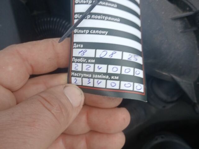 Черный Фольксваген Гольф, объемом двигателя 1.6 л и пробегом 226 тыс. км за 6500 $, фото 1 на Automoto.ua