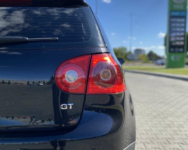 Чорний Фольксваген Гольф, об'ємом двигуна 1.39 л та пробігом 280 тис. км за 5999 $, фото 4 на Automoto.ua