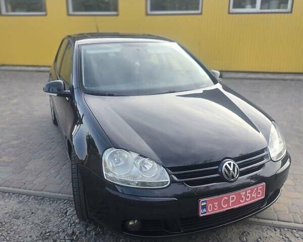 Черный Фольксваген Гольф, объемом двигателя 1.6 л и пробегом 205 тыс. км за 6250 $, фото 4 на Automoto.ua