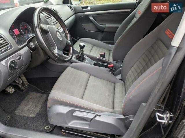 Черный Фольксваген Гольф, объемом двигателя 1.4 л и пробегом 202 тыс. км за 4999 $, фото 50 на Automoto.ua