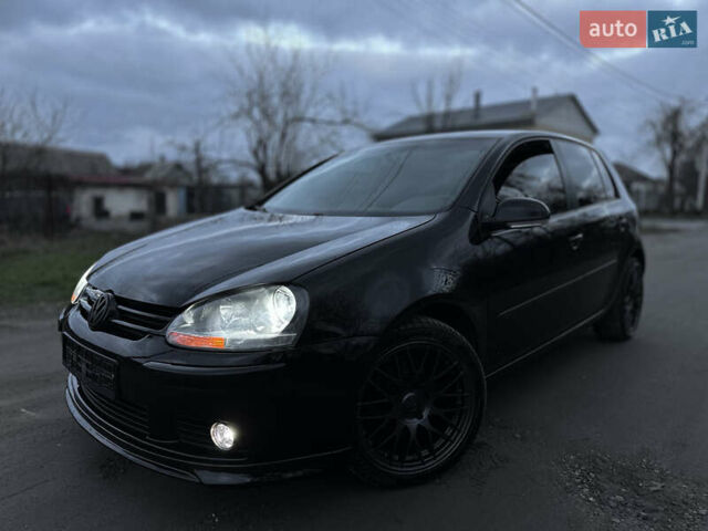 Черный Фольксваген Гольф, объемом двигателя 1.6 л и пробегом 299 тыс. км за 5800 $, фото 5 на Automoto.ua