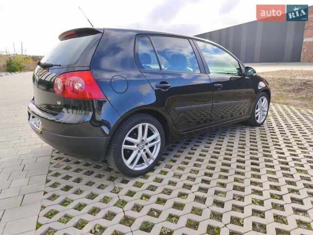 Фольксваген Гольф 2006 в Хмельницком на Automoto.ua Черный Фольксваген Гольф, объемом двигателя 1.6 л и пробегом 247 тыс. км за 6400 $, фото 32 на Automoto.ua