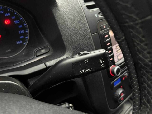 Черный Фольксваген Гольф, объемом двигателя 1.4 л и пробегом 268 тыс. км за 6490 $, фото 19 на Automoto.ua