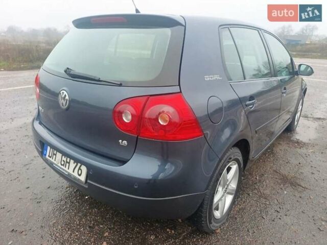 Черный Фольксваген Гольф, объемом двигателя 1.6 л и пробегом 202 тыс. км за 5999 $, фото 23 на Automoto.ua