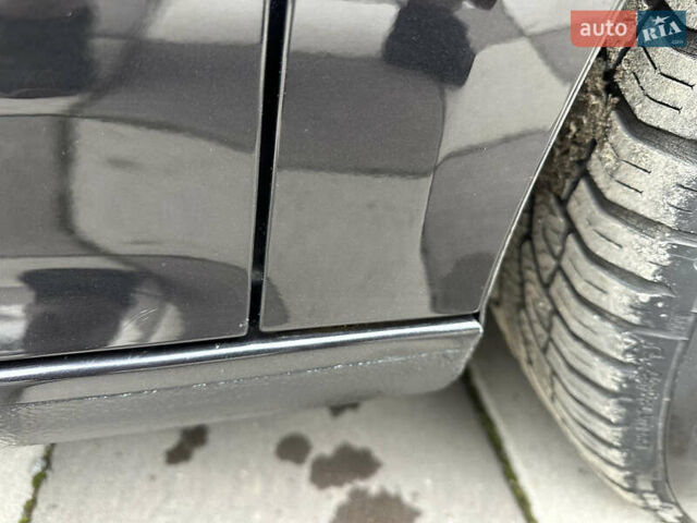 Черный Фольксваген Гольф, объемом двигателя 1.4 л и пробегом 187 тыс. км за 6500 $, фото 25 на Automoto.ua