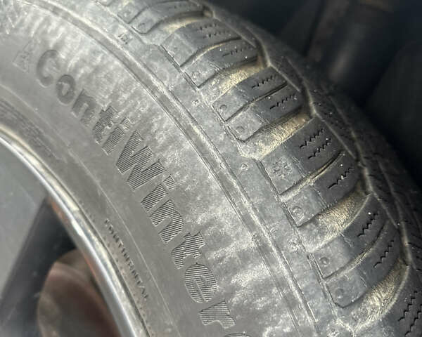 Черный Фольксваген Гольф, объемом двигателя 1.4 л и пробегом 234 тыс. км за 4500 $, фото 3 на Automoto.ua