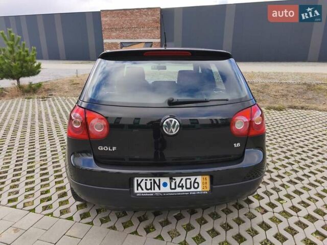 Фольксваген Гольф 2006 в Хмельницком на Automoto.ua Черный Фольксваген Гольф, объемом двигателя 1.6 л и пробегом 247 тыс. км за 6400 $, фото 7 на Automoto.ua