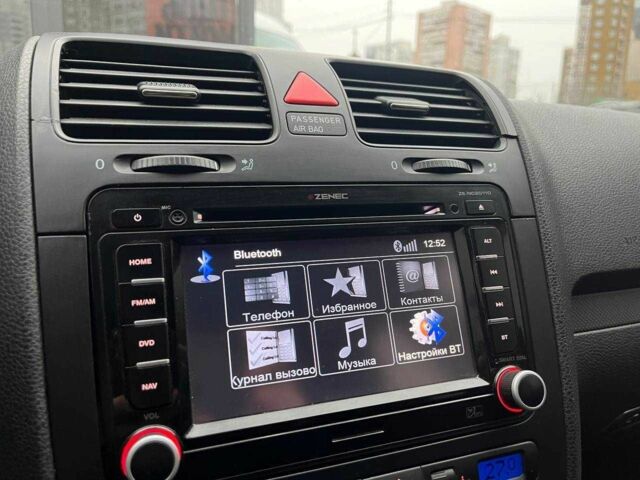 Черный Фольксваген Гольф, объемом двигателя 1.4 л и пробегом 268 тыс. км за 6490 $, фото 20 на Automoto.ua