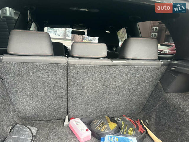 Черный Фольксваген Гольф, объемом двигателя 1.9 л и пробегом 344 тыс. км за 4850 $, фото 18 на Automoto.ua