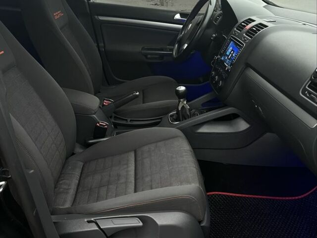 Чорний Фольксваген Гольф, об'ємом двигуна 1.6 л та пробігом 2 тис. км за 6500 $, фото 16 на Automoto.ua