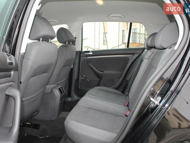 Чорний Фольксваген Гольф, об'ємом двигуна 1.6 л та пробігом 205 тис. км за 5790 $, фото 53 на Automoto.ua